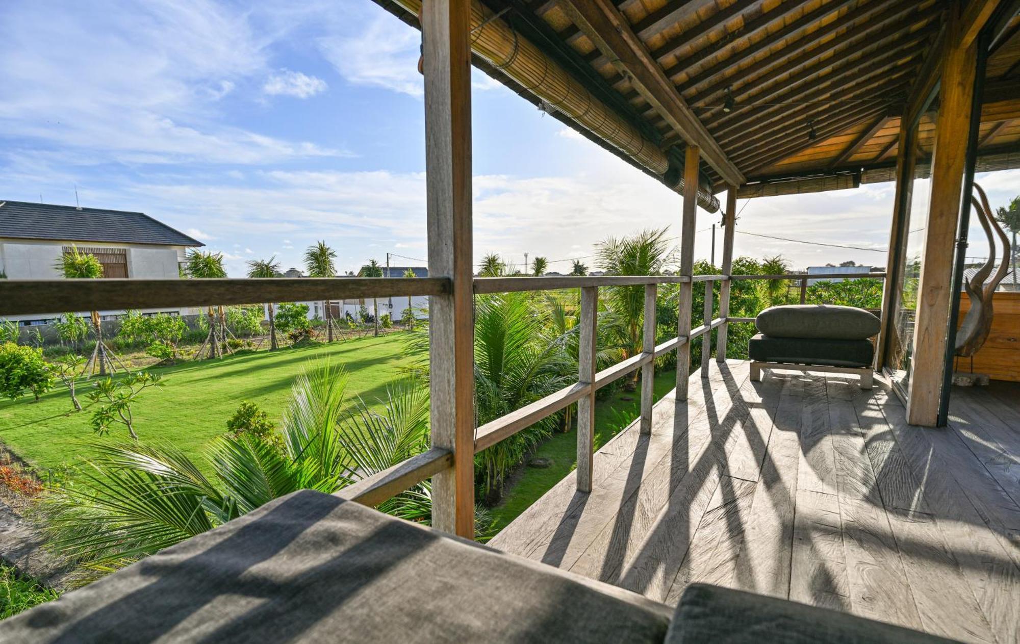Canggu Wooden Green Paradise Exterior photo